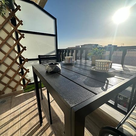 Glyfada Sunset Seaview Cozy Apartment A أثينا المظهر الخارجي الصورة